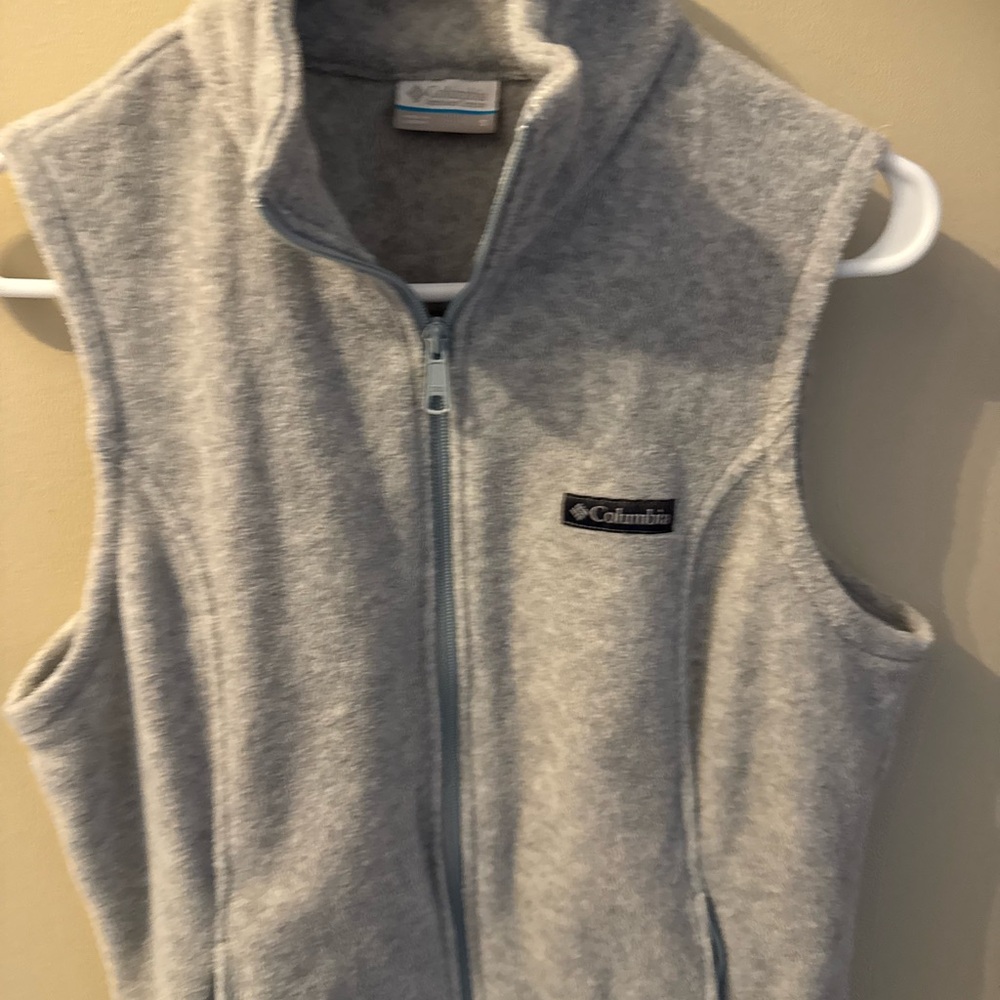 Columbia light gray Fleece Vest